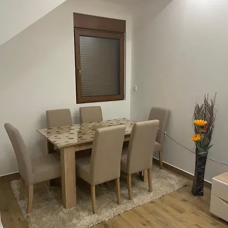 Gras Apartment *